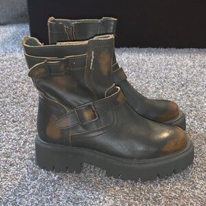 Steve Madden Black Ankle Boots